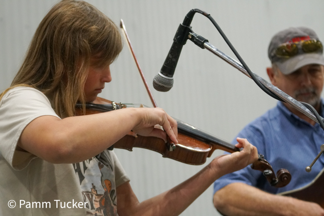 Inaugural Lee Stoneking Memorial Fiddle Contest in Clinton, MO (5/24/25) - photo © Pamm Tucker