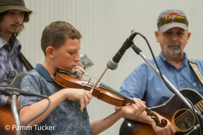 Inaugural Lee Stoneking Memorial Fiddle Contest in Clinton, MO (5/24/25) - photo © Pamm Tucker