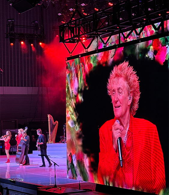 Rod Stewart in concert at Nashville's Ascend Amphitheater (8/14/25)